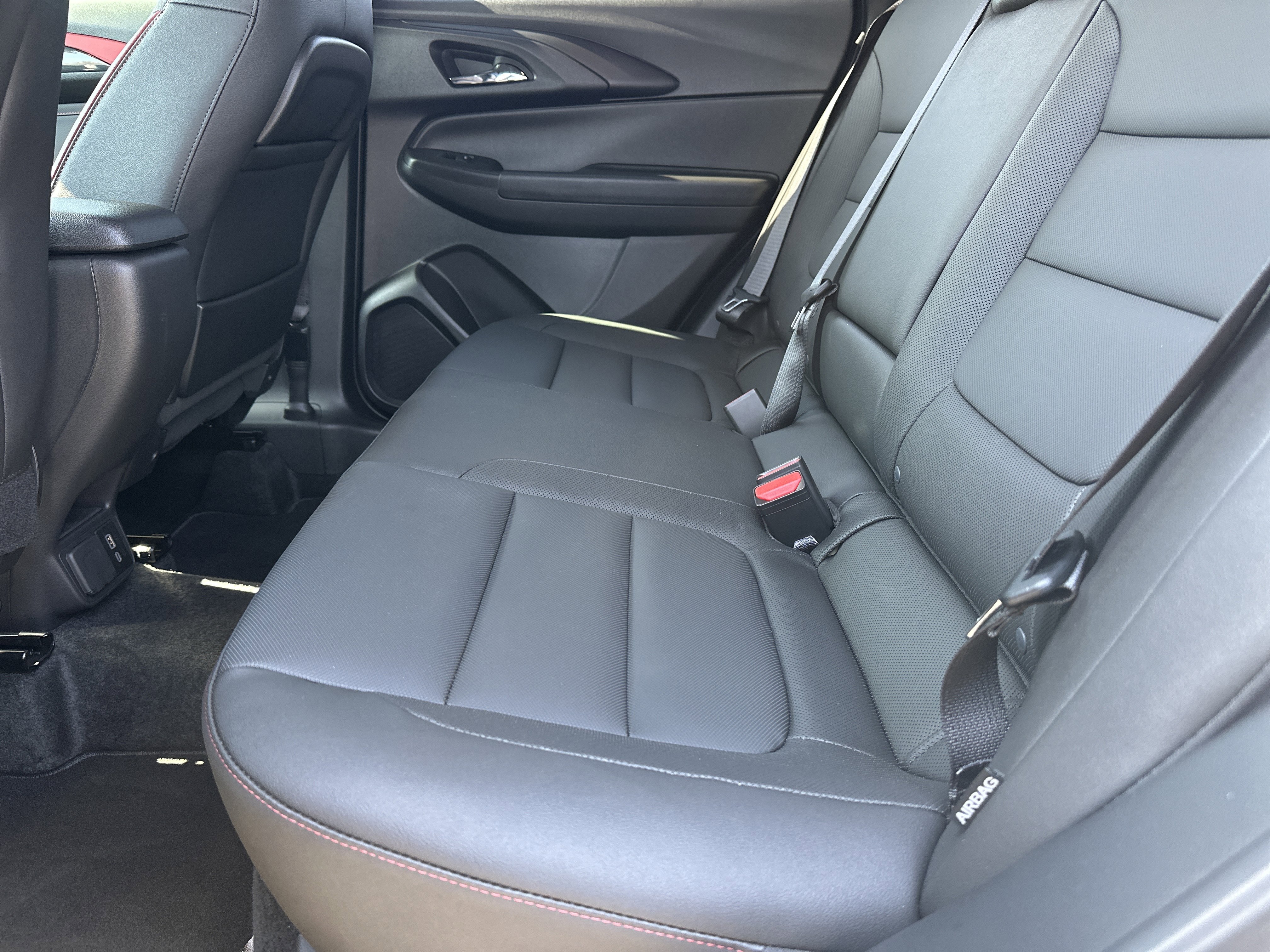 Used 2025 Chevrolet TrailBlazer RS w/ Convenience Package image 21