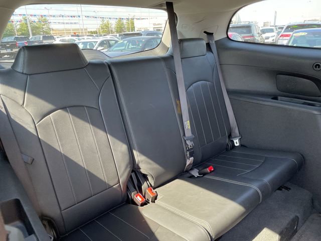 Used 2017 Buick Enclave Leather image 15