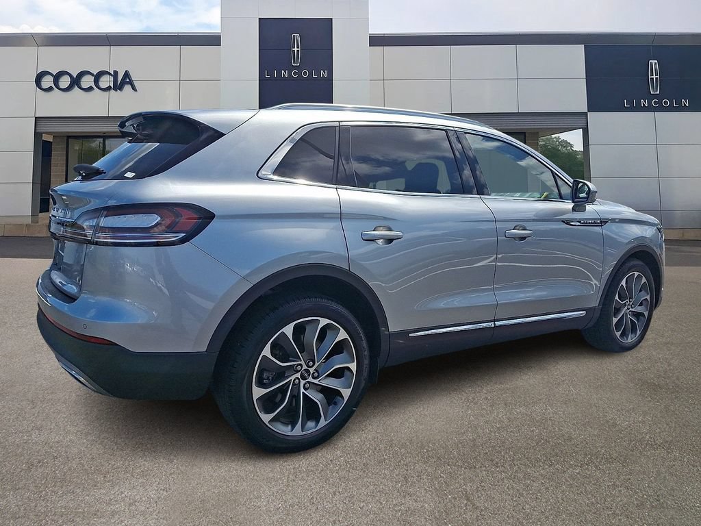 Certified 2023 Lincoln Nautilus Reserve AWD/4WD image 4