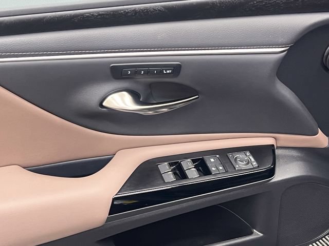 Certified 2025 Lexus ES 300h w/ Premium Package FWD image 10