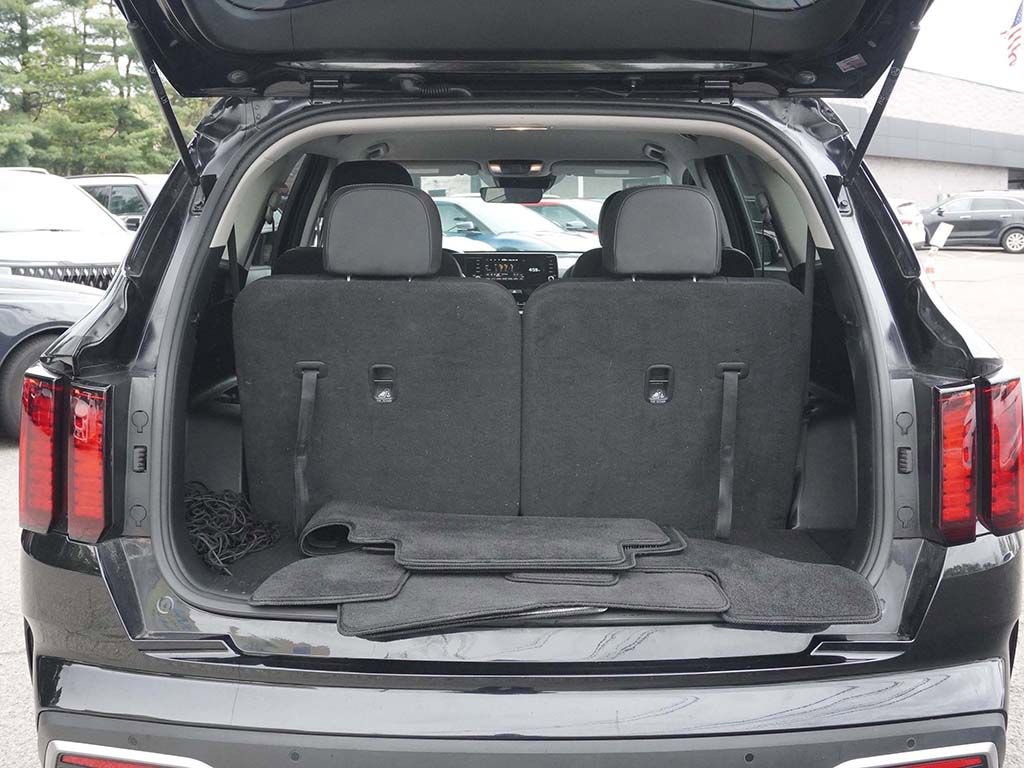 Used 2022 Kia Sorento S FWD image 21