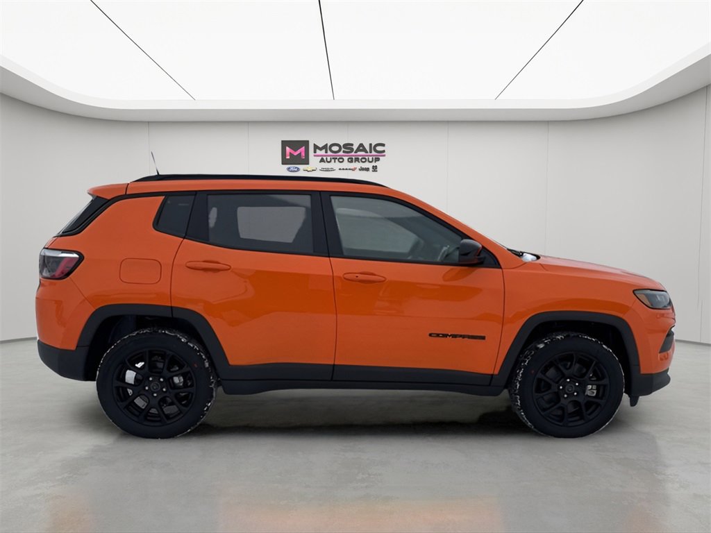 New 2026 Jeep Compass Latitude image 8