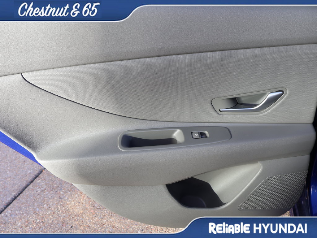 Certified 2025 Hyundai Elantra SEL FWD image 16
