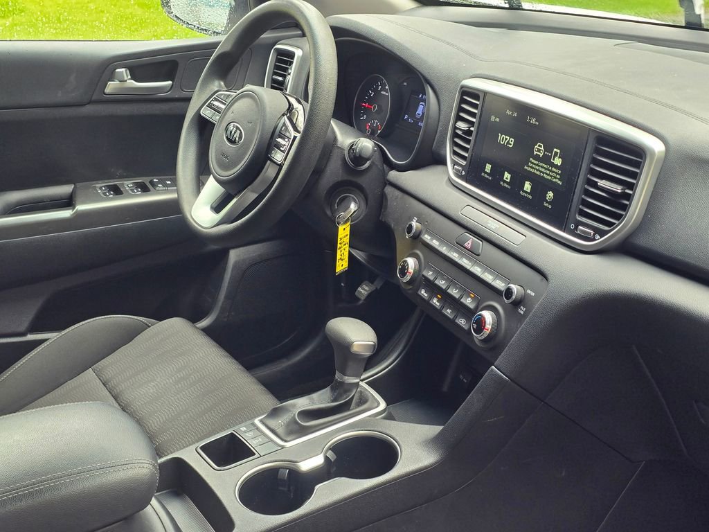 Used 2022 Kia Sportage LX image 16