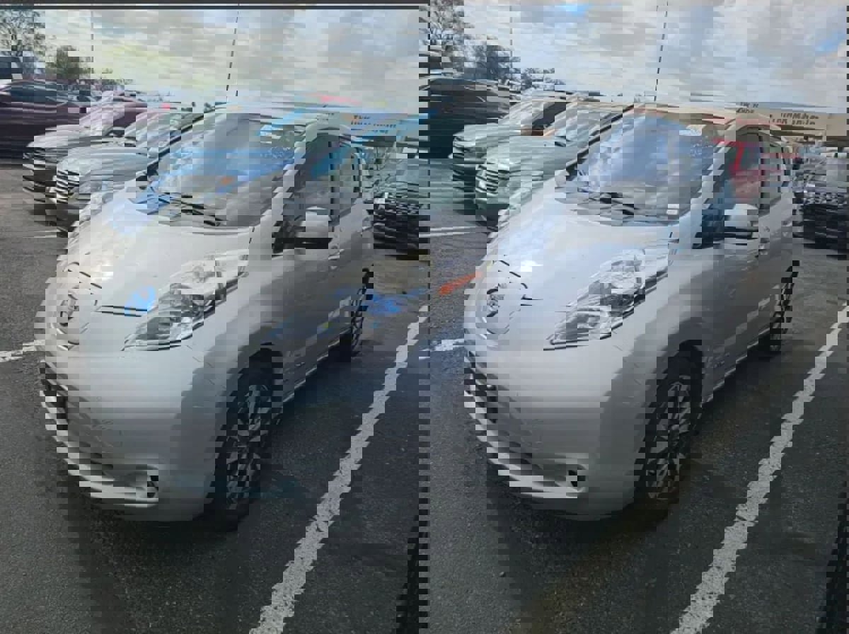 Used 2016 Nissan Leaf SL