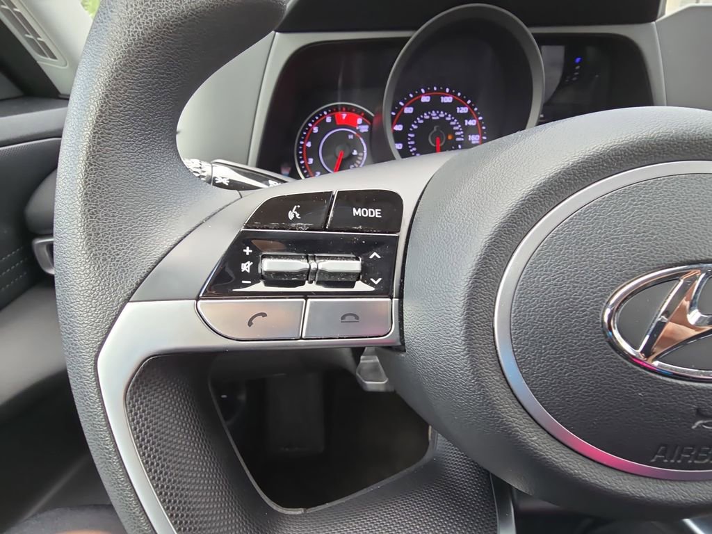 Certified 2023 Hyundai Elantra SEL image 16