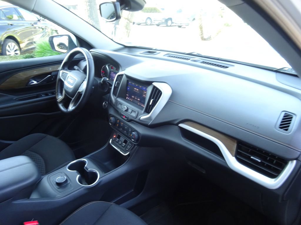 Certified 2021 GMC Terrain SLE w/ LPO, Floor Liner Package FWD image 17