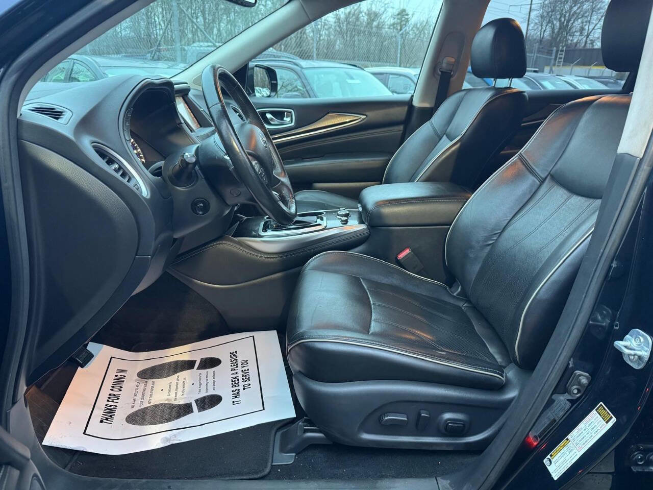 Used 2017 INFINITI QX60 Base AWD 4dr SUV w/ Premium Plus Package image 29