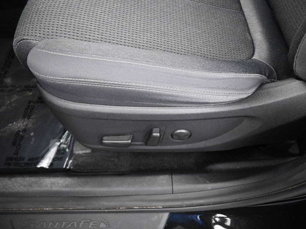 Used 2019 Hyundai Santa Fe SEL FWD image 15