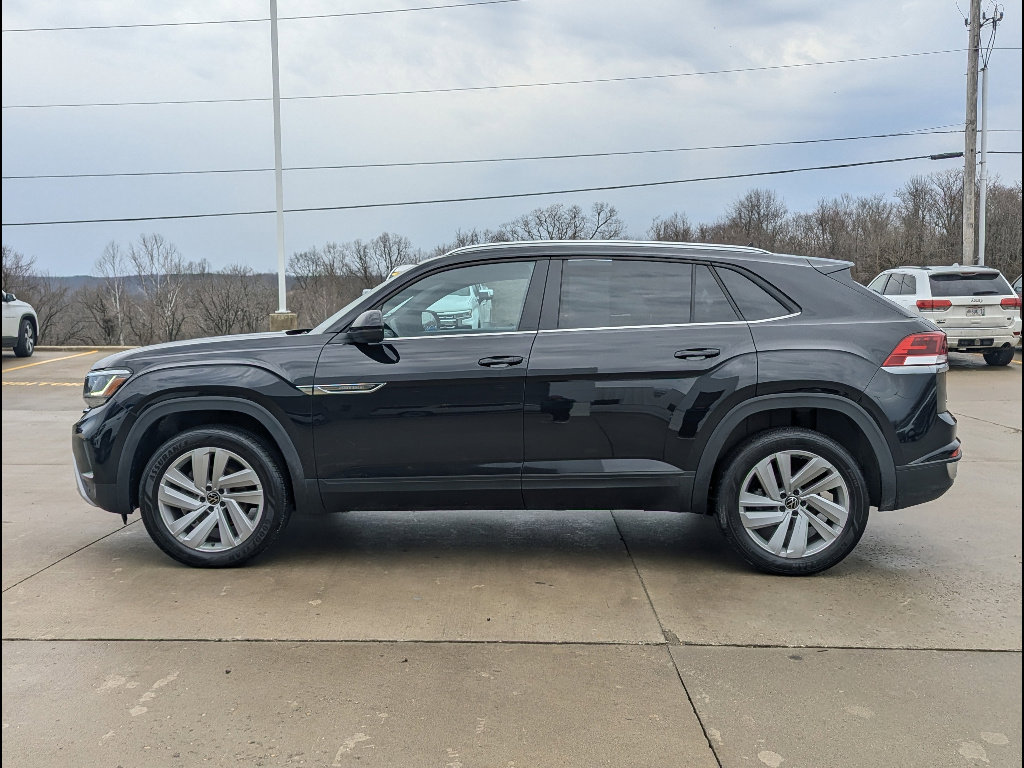 Used 2023 Volkswagen Atlas Cross Sport SE image 9