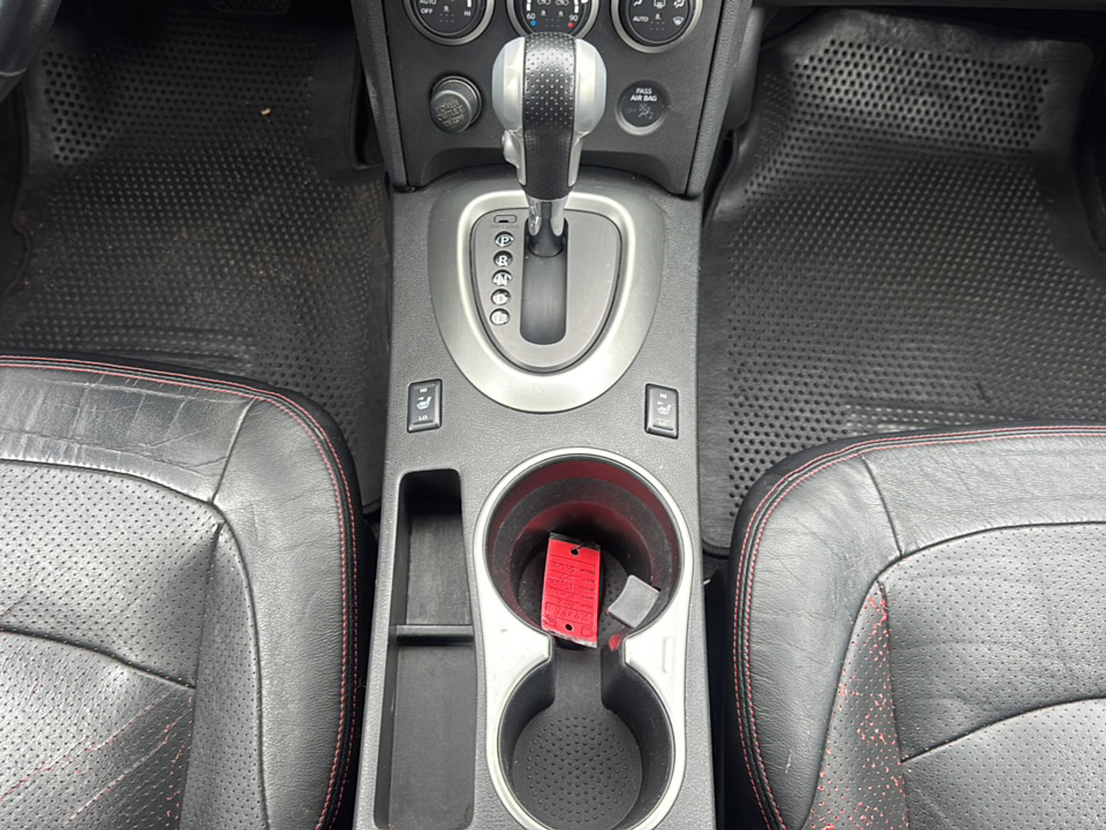 Used 2011 Nissan Rogue SV w/ SL Pkg image 34