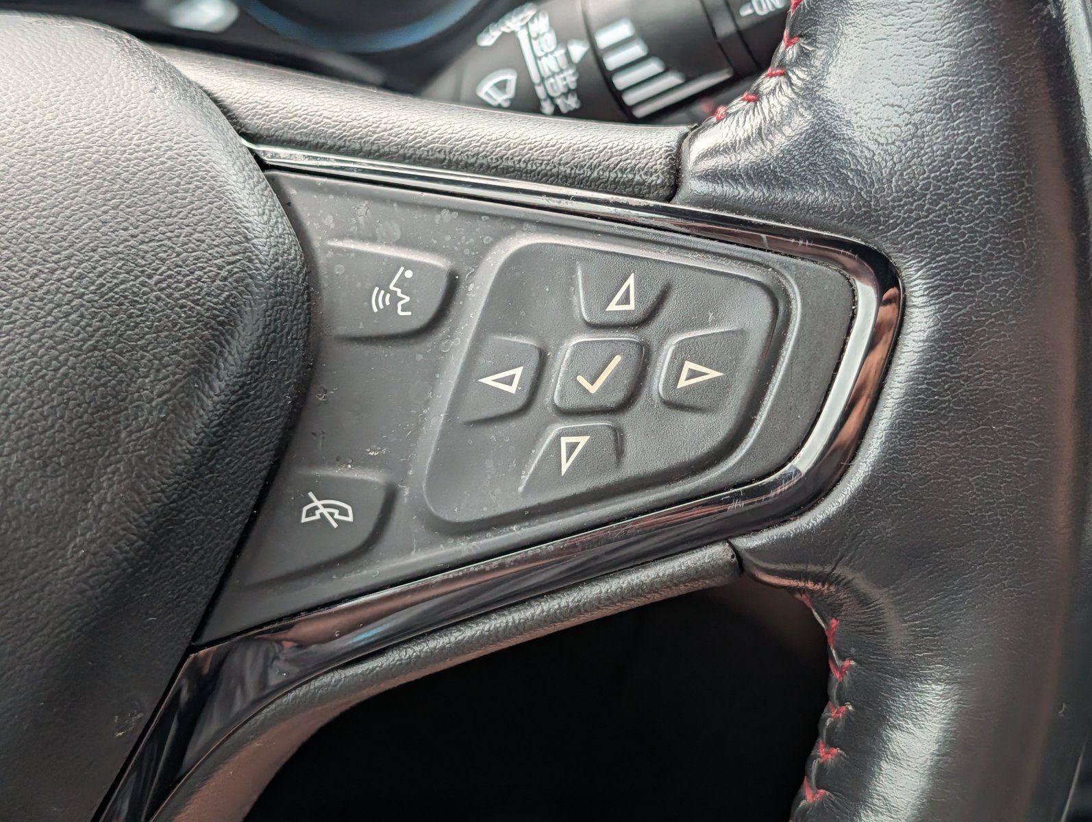 Used 2022 Chevrolet Equinox RS w/ RS Leather Package FWD image 25