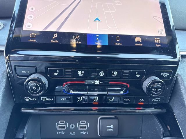 Used 2024 Jeep Grand Cherokee Overland w/ Trailer Tow Package image 27