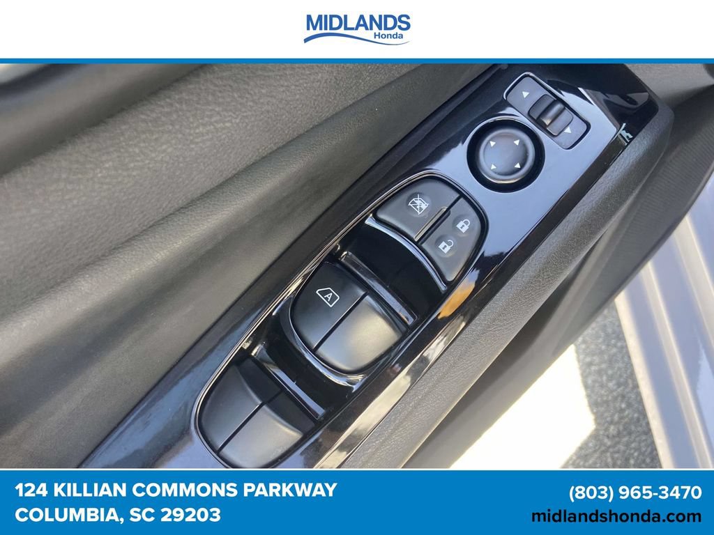 Used 2024 Nissan Altima 2.5 SR AWD/4WD image 17