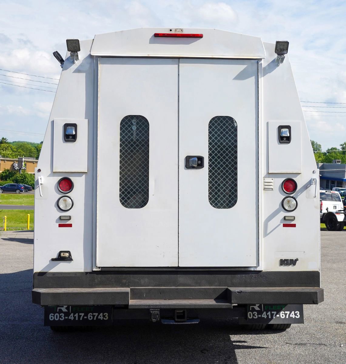 Used 2016 Ford E-450 and Econoline 450 Super Duty w/ Power Windows & Locks Group RWD image 5
