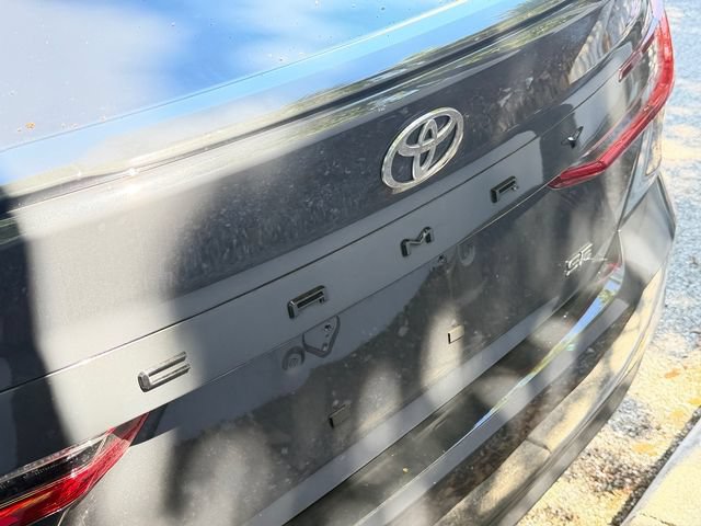 Used 2025 Toyota Camry SE w/ Convenience Package FWD image 10