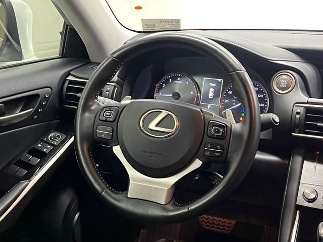 Used 2018 Lexus IS 300 w/ Comfort Package image 15
