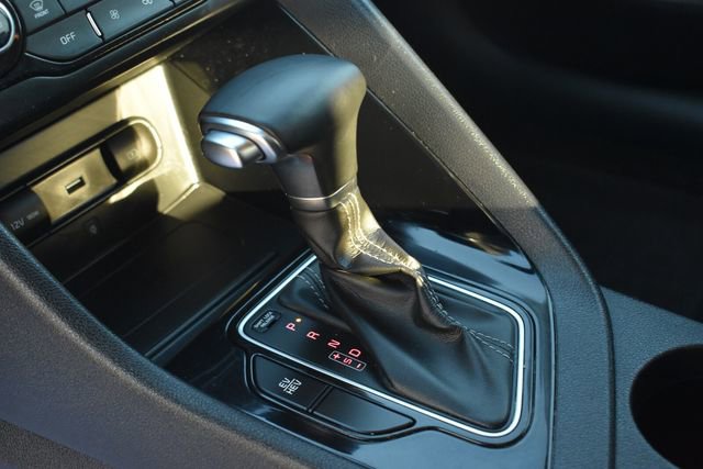 Used 2022 Kia Niro EX image 22