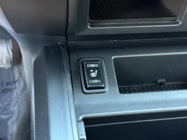 Used 2019 Nissan Titan SV w/ SV Convenience Package image 33