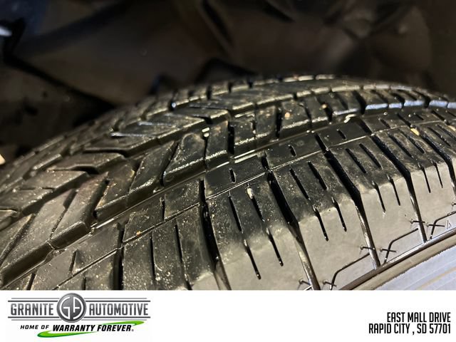 Used 2023 Jeep Wrangler Unlimited Sahara AWD/4WD image 27