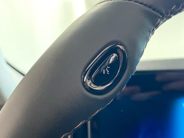 New 2026 Lincoln Aviator AWD w/ Jet Appearance Package image 18