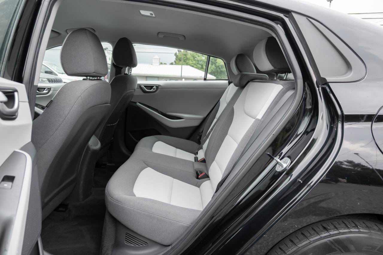Used 2020 Hyundai Ioniq Blue FWD image 15