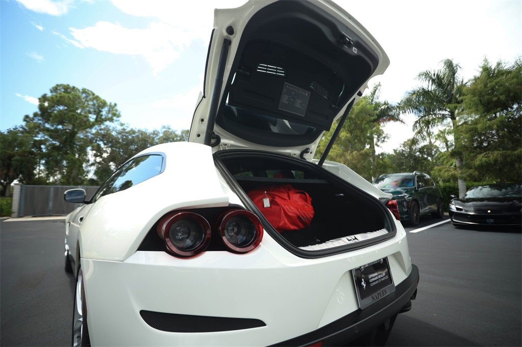 Certified 2018 Ferrari GTC4Lusso T image 19