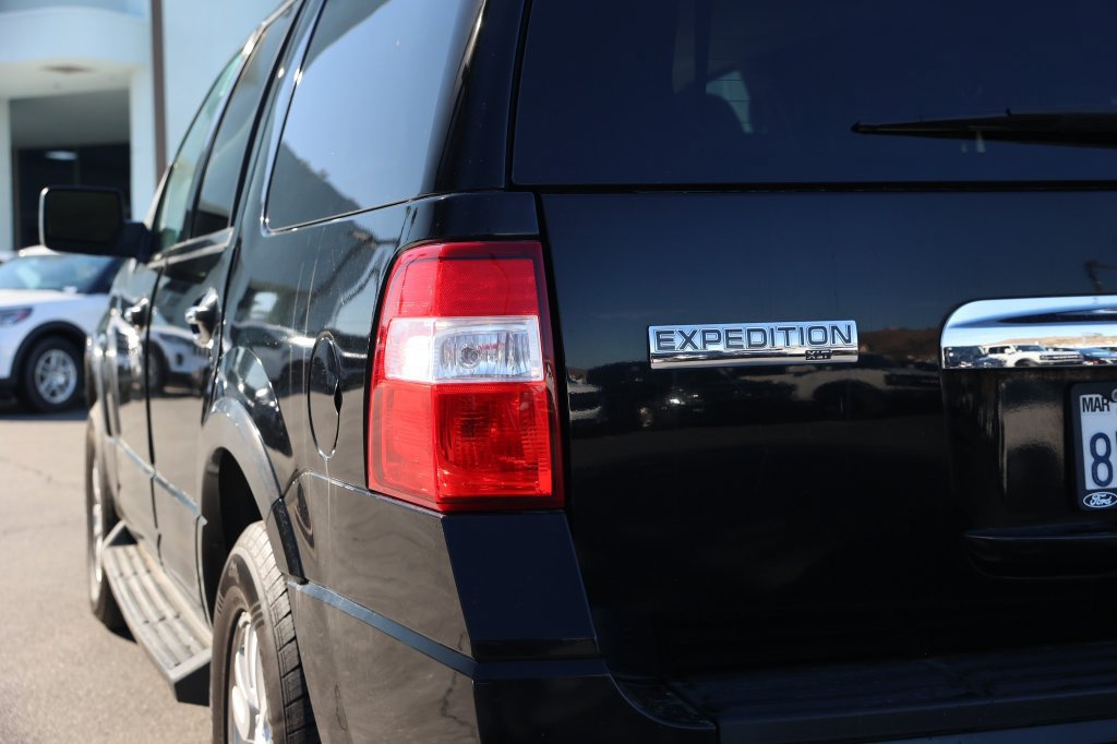 Used 2011 Ford Expedition XLT w/ HD Trailer Tow Pkg RWD image 16