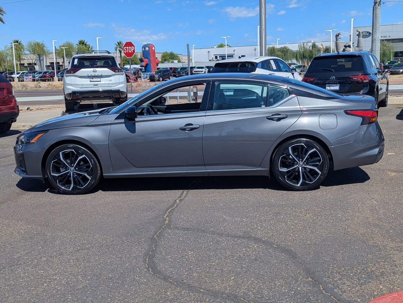 Certified 2025 Nissan Altima 2.5 SR image 3