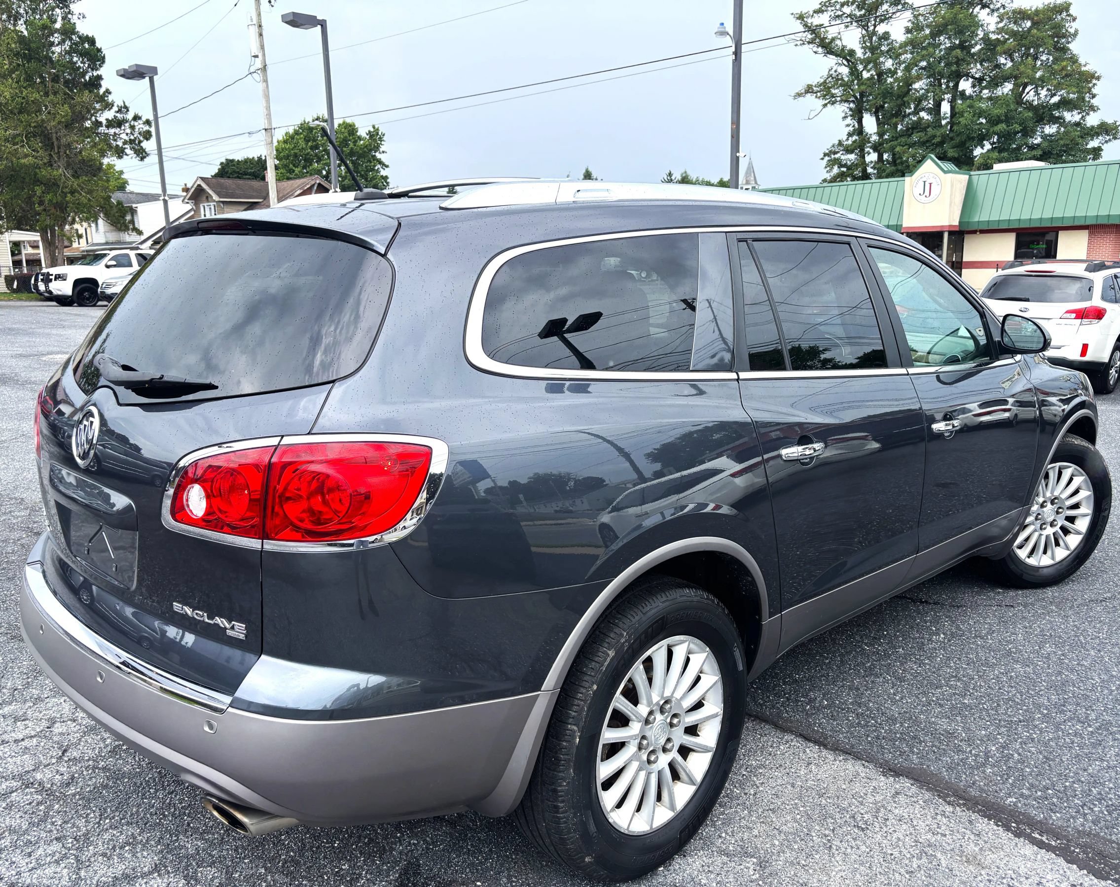 Used 2012 Buick Enclave Leather AWD/4WD image 5
