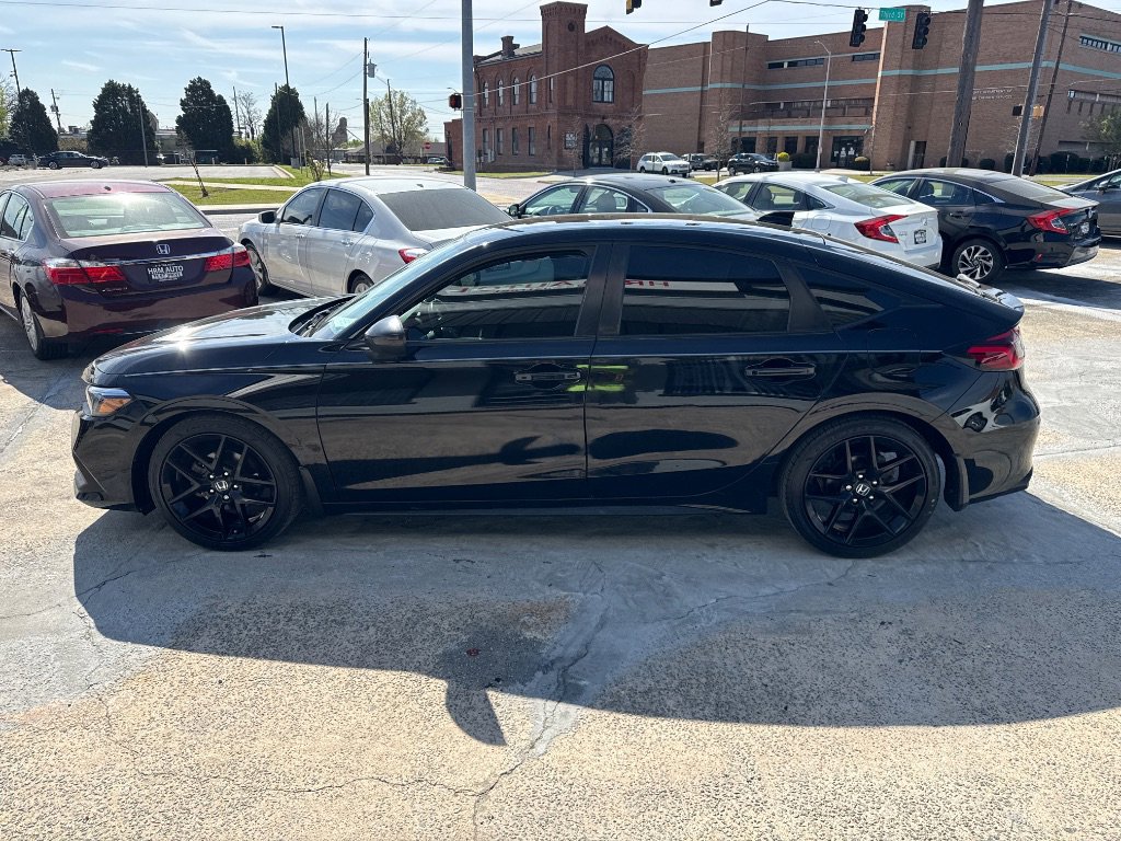 Used 2023 Honda Civic Sport image 7