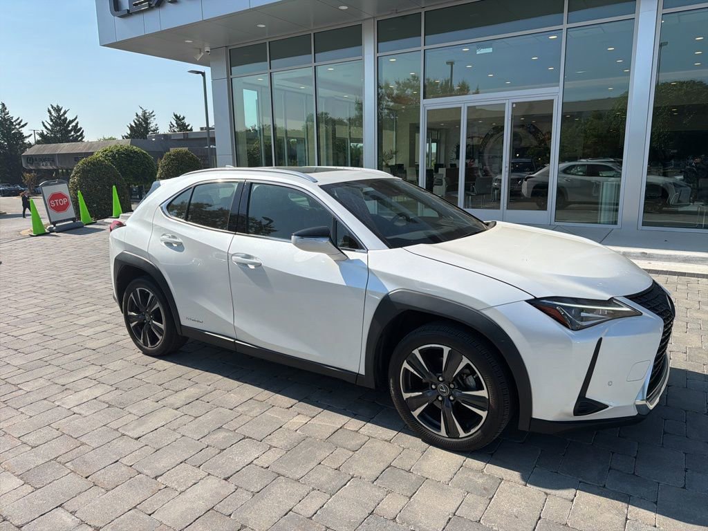 Used 2020 Lexus UX 250h w/ Premium Package AWD/4WD image 5