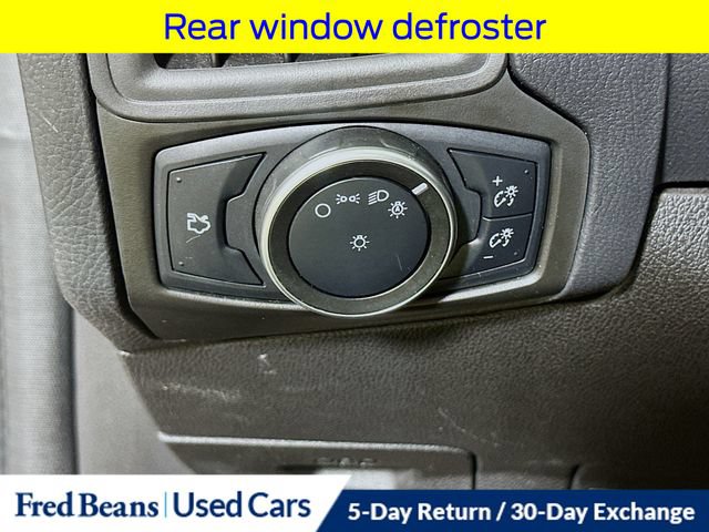 Used 2015 Ford Focus SE w/ SE Cold Weather Package FWD image 10