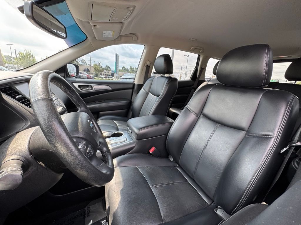 Used 2019 Nissan Pathfinder SL FWD image 16
