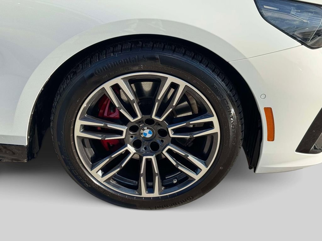 Certified 2025 BMW 530i xDrive w/ M Sport Package AWD/4WD image 10