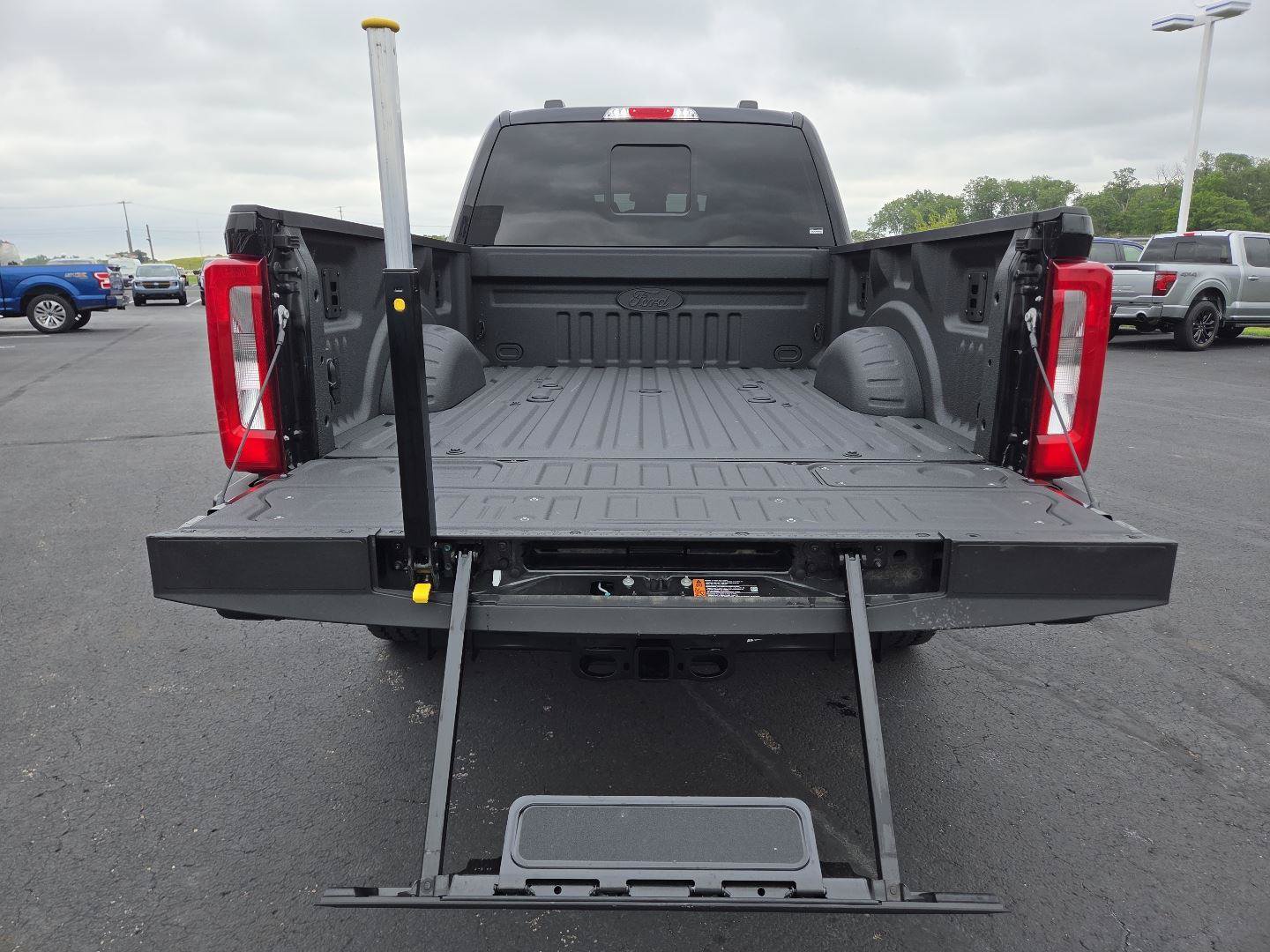 Used 2026 Ford F250 XL w/ STX Appearance Package AWD/4WD image 14