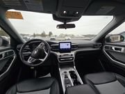 Used 2024 Ford Explorer XLT w/ Equipment Group 202A AWD/4WD image 8