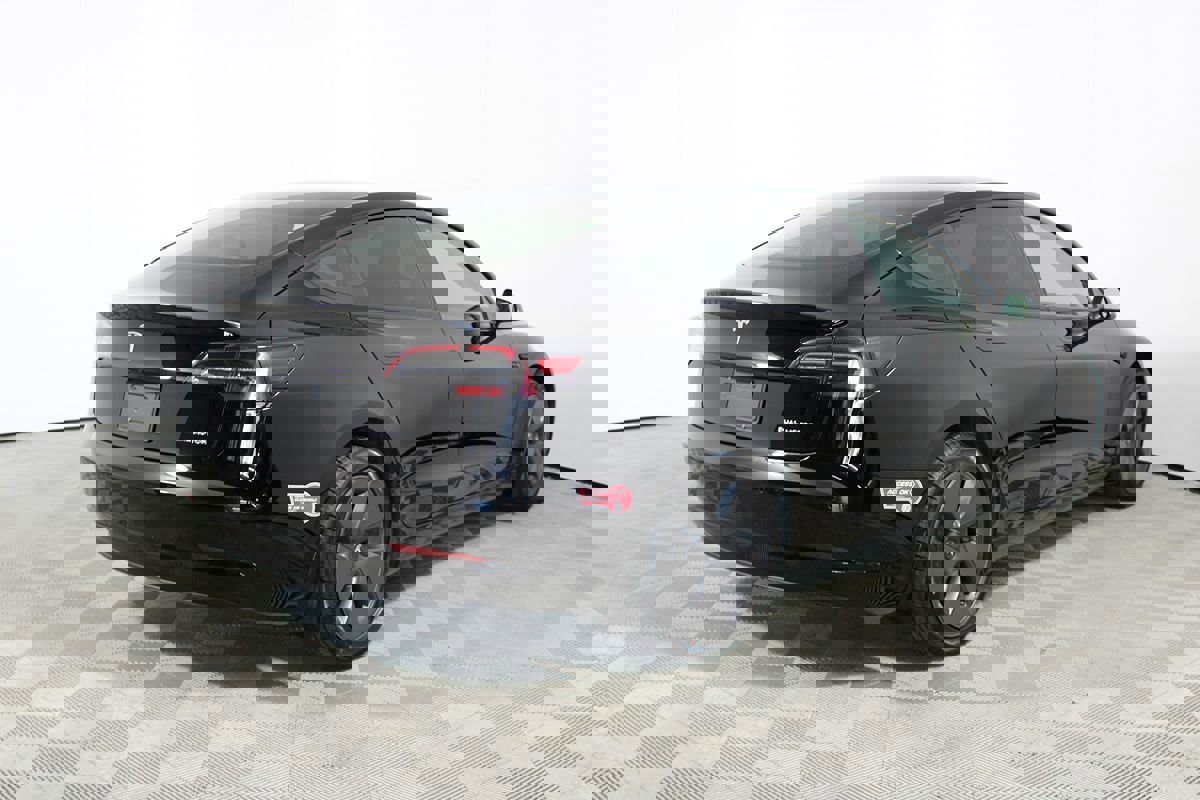 Used 2022 Tesla Model 3 Long Range image 35