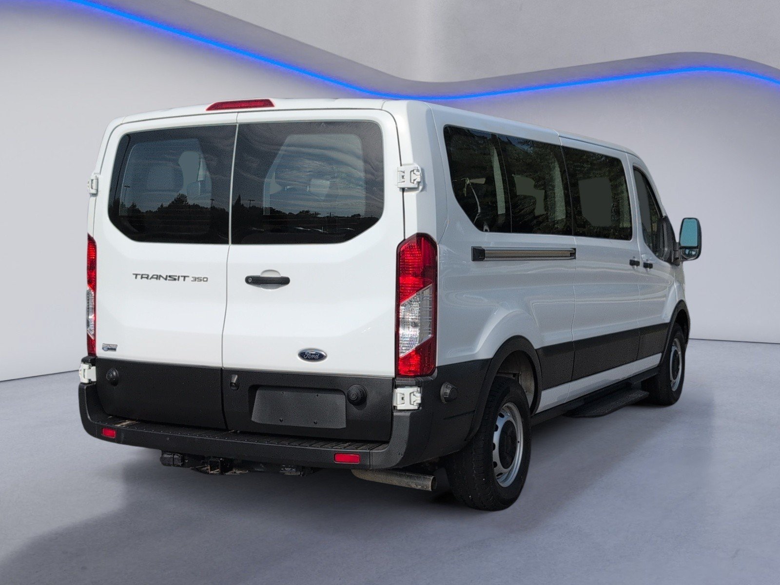 Used 2024 Ford Transit 350 XL RWD image 5