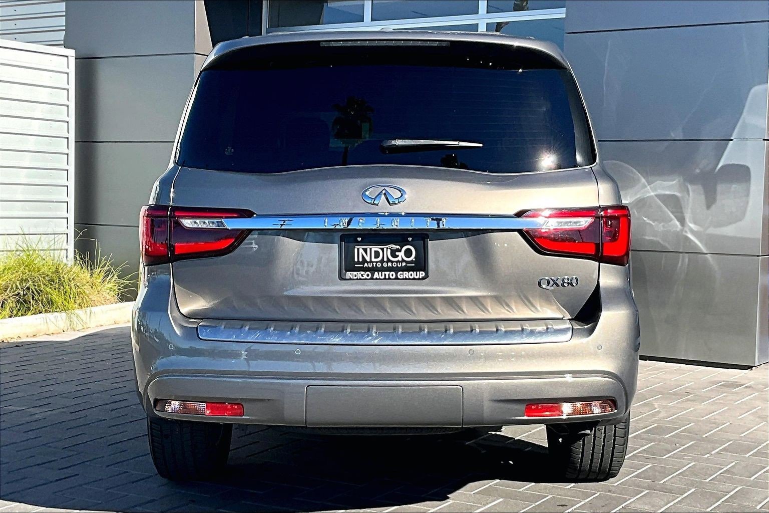 Used 2019 INFINITI QX80 Luxe image 4