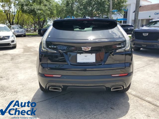 Certified 2022 Cadillac XT4 Sport w/ Comfort Package FWD image 3