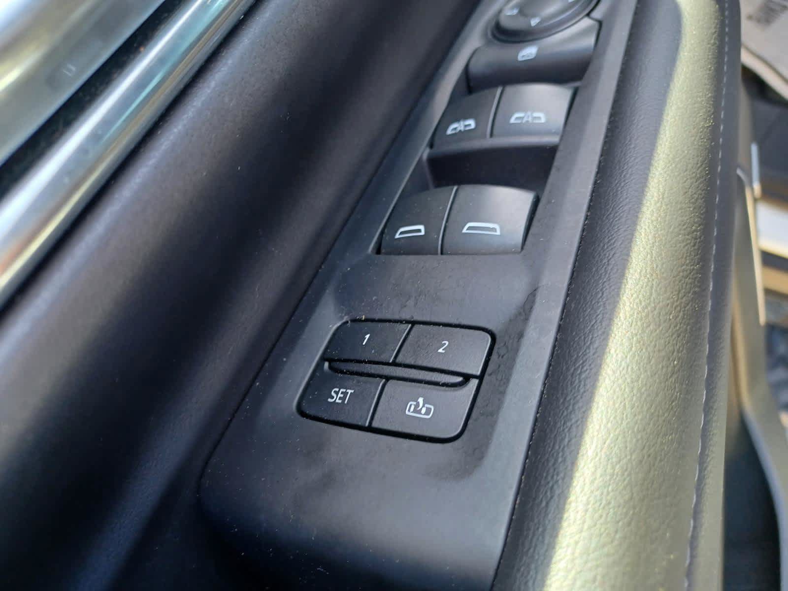 Used 2023 Chevrolet Tahoe Z71 AWD/4WD image 17