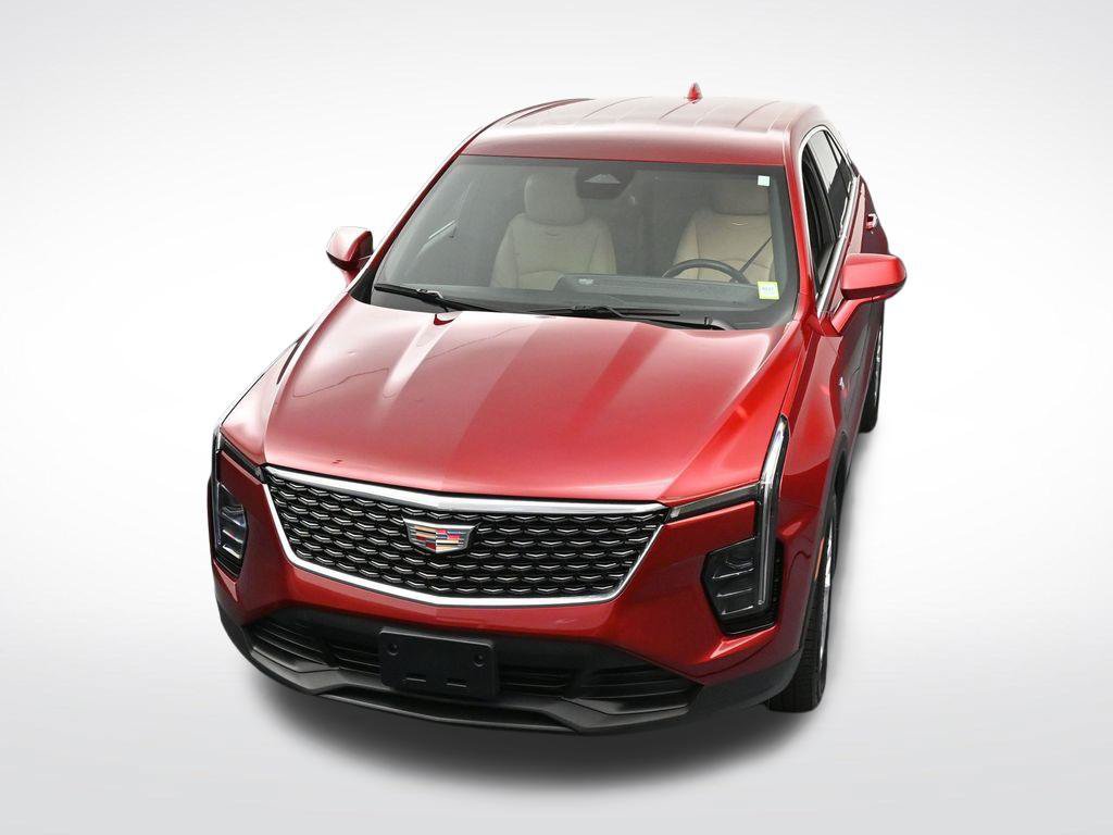 Used 2024 Cadillac XT4 Luxury w/ Cold Weather Package AWD/4WD image 23