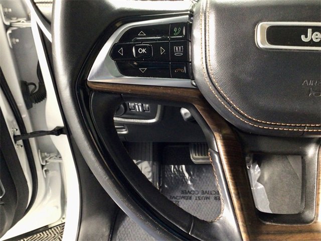 Used 2022 Jeep Grand Cherokee L Summit w/ Luxury Tech Group V image 22