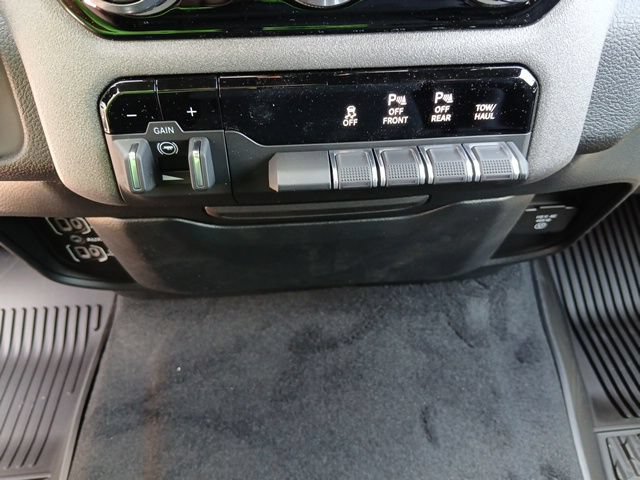 New 2026 RAM 1500 Classic Warlock AWD/4WD image 38