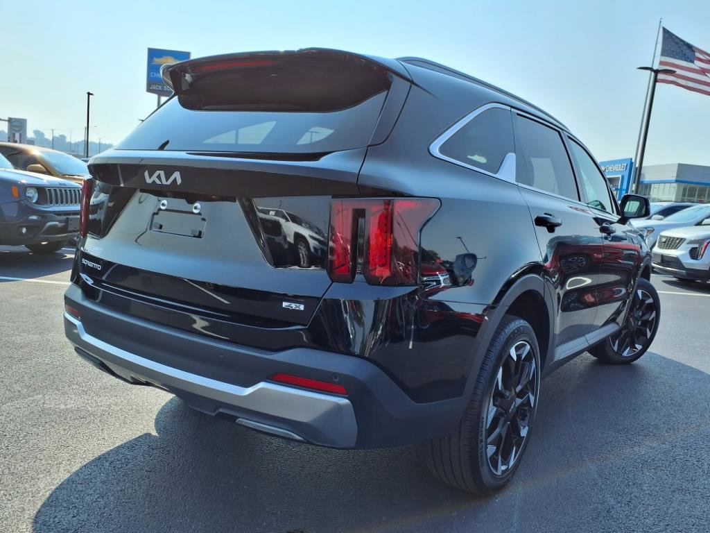 Used 2025 Kia Sorento EX w/ Panoramic Sunroof Package image 33