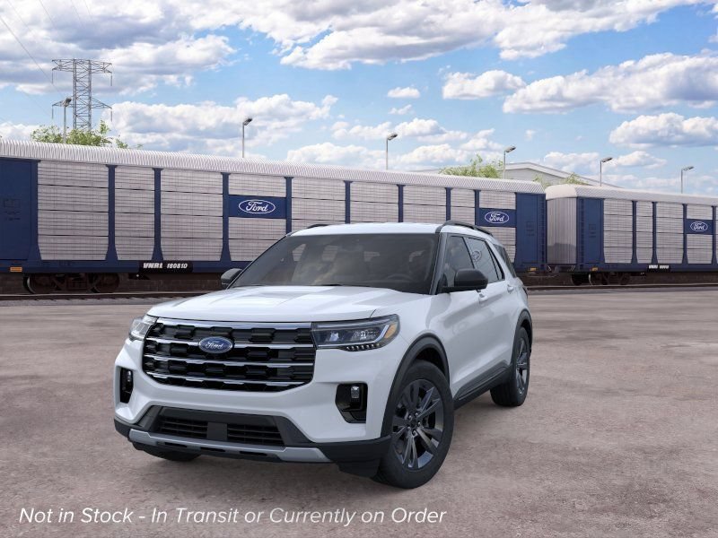 New 2026 Ford Explorer Active w/ Active Comfort Package AWD/4WD image 2