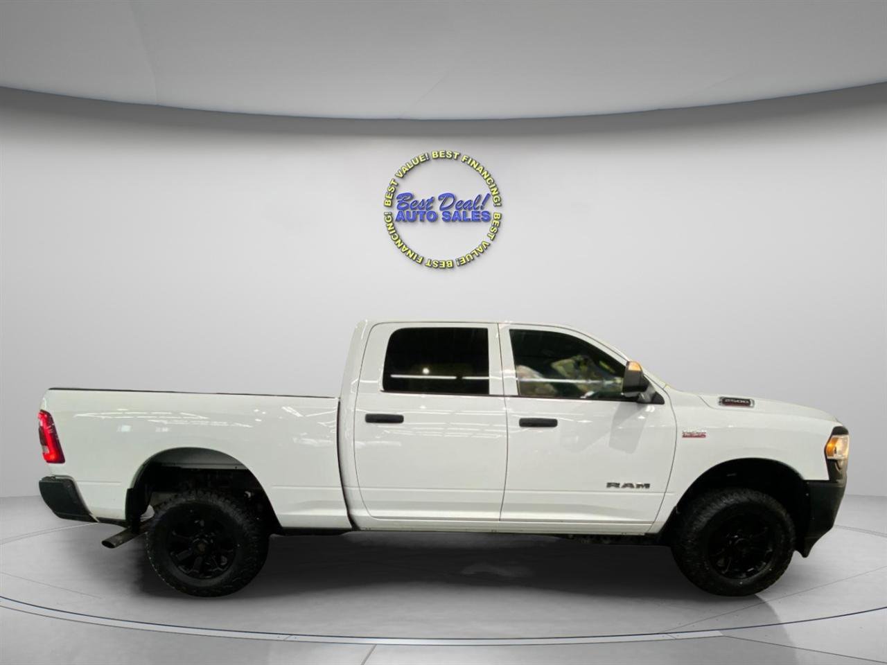 Used 2021 RAM 2500 Tradesman w/ Protection Group AWD/4WD image 8