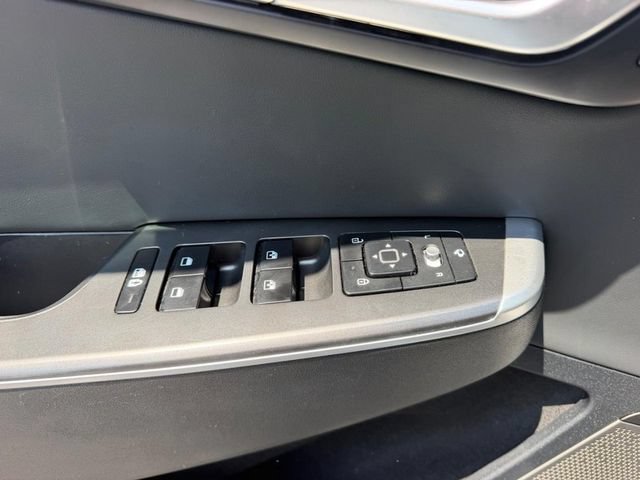 Used 2023 Kia EV6 Wind w/ Wind Technology Package AWD/4WD image 19
