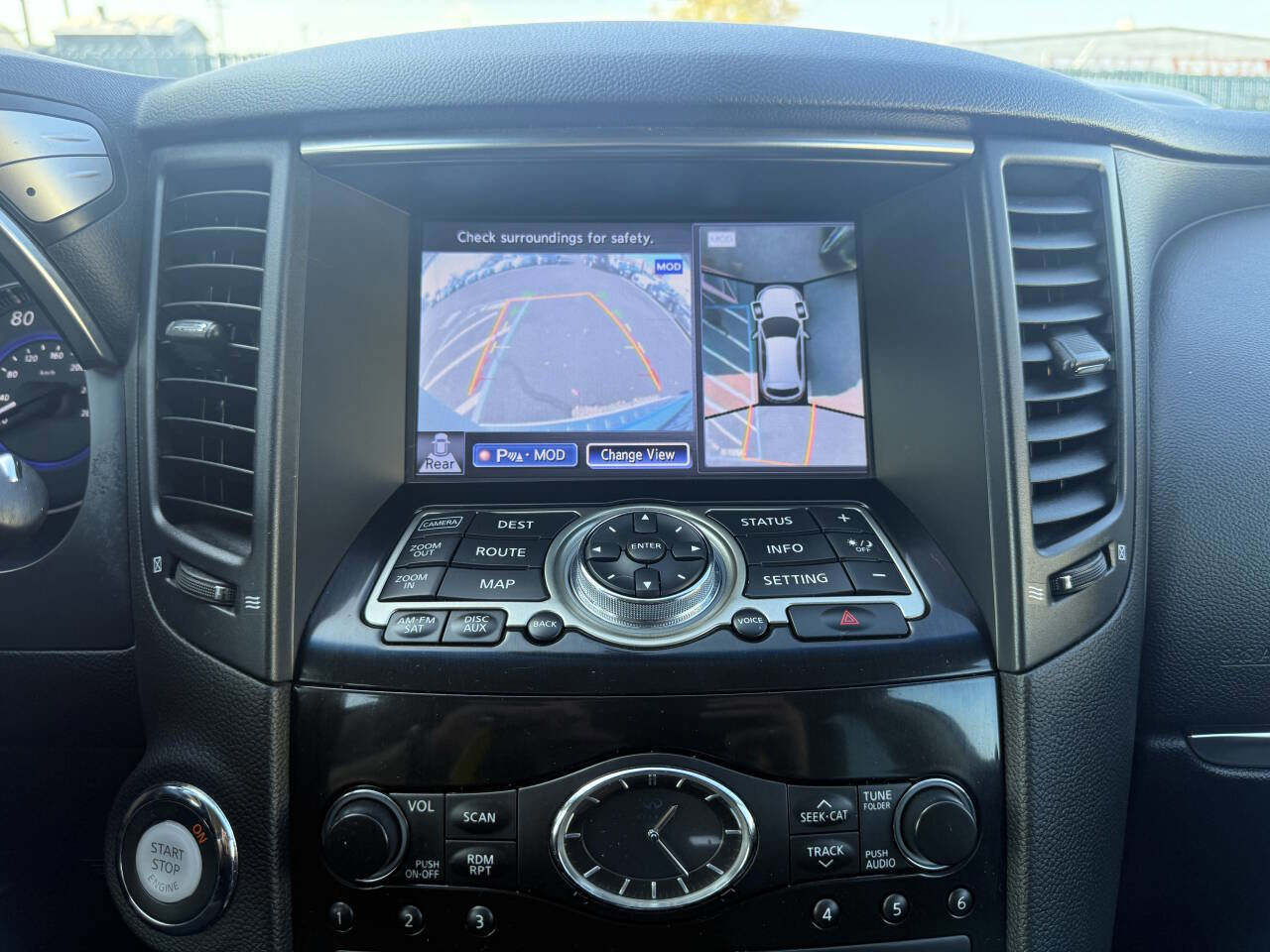 Used 2014 INFINITI QX70 AWD w/ Premium Package image 20